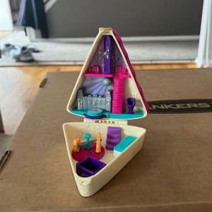 Polly Pocket Pie Slice Doll House 2018 Mattel Party Zone, #GFM49